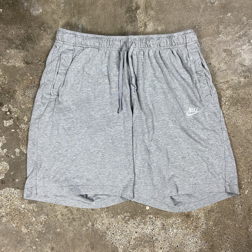 Nike Club Fleece Shorts Size Large Gray Draw String Athletic Swoosh BV2772-063
